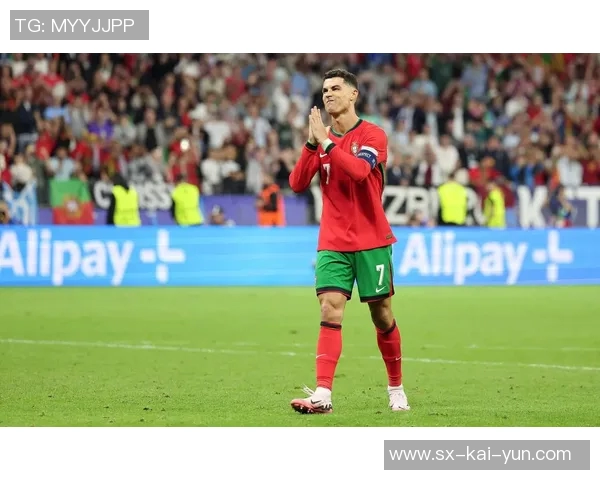 马丁内斯：C罗没有暴力行为，他只是想摆脱防守他的人